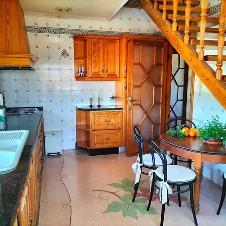 Casa Estanque Compartida Piscina Y Jardin 7 Pax Holiday home *