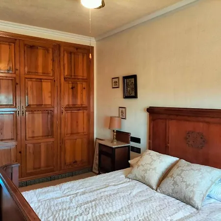 Holiday home Casa Estanque Compartida Piscina Y Jardin 7 Pax *